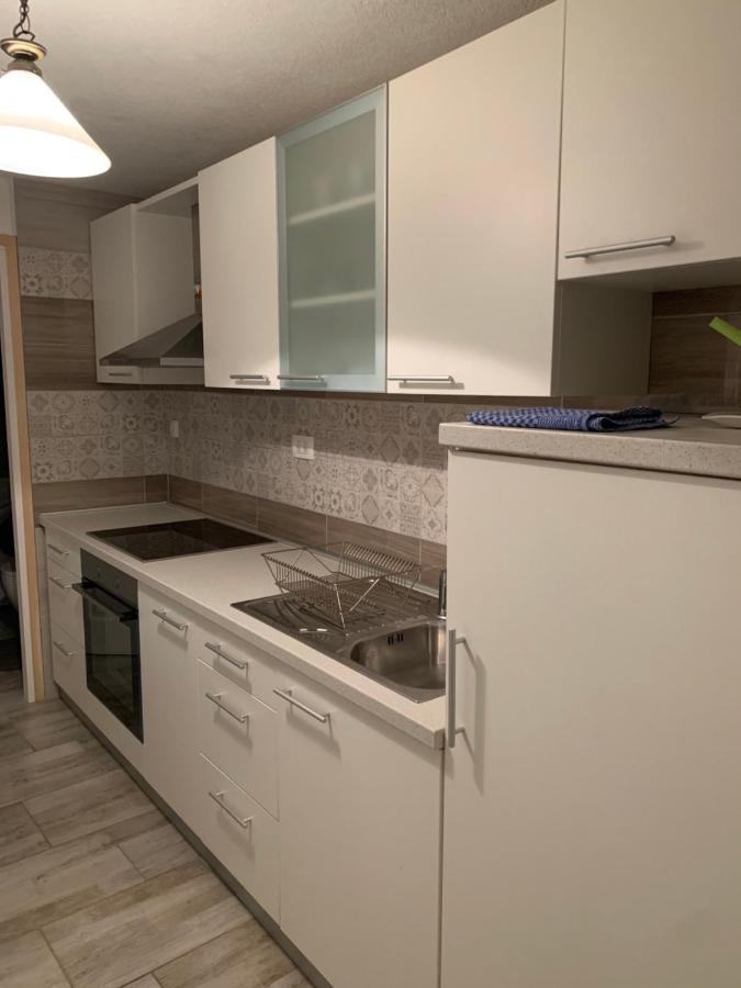 Apartman Annamaria Cres Bagian luar foto
